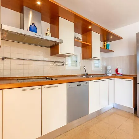 Ivan I Ian * Stanići