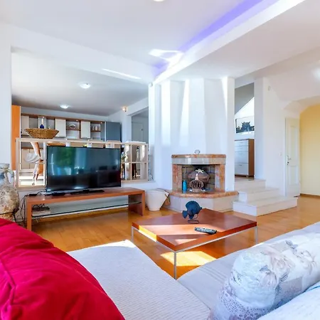 Ivan I Ian * Stanici